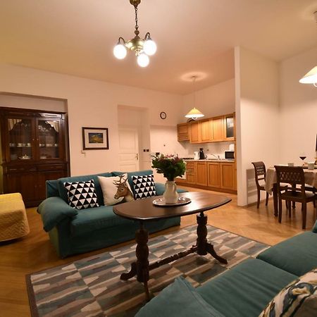 Cozy Flat By The Astronomical Clock Apartment Prague Luaran gambar