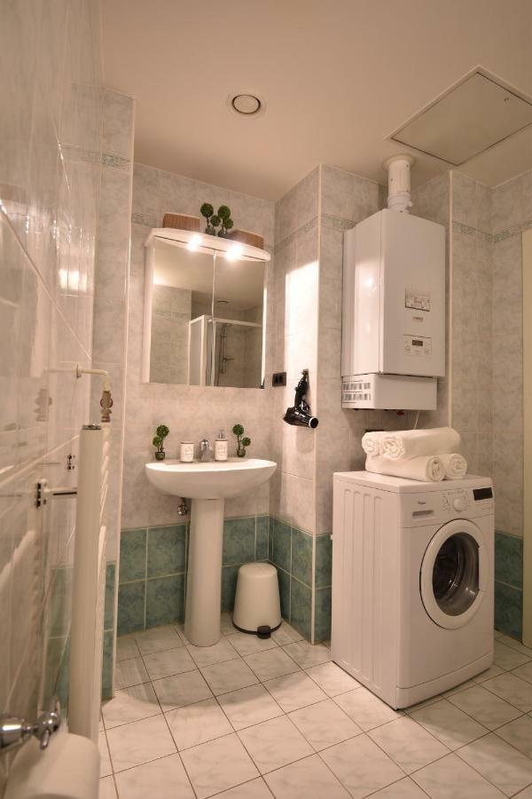 Cozy Flat By The Astronomical Clock Apartment Prague Luaran gambar