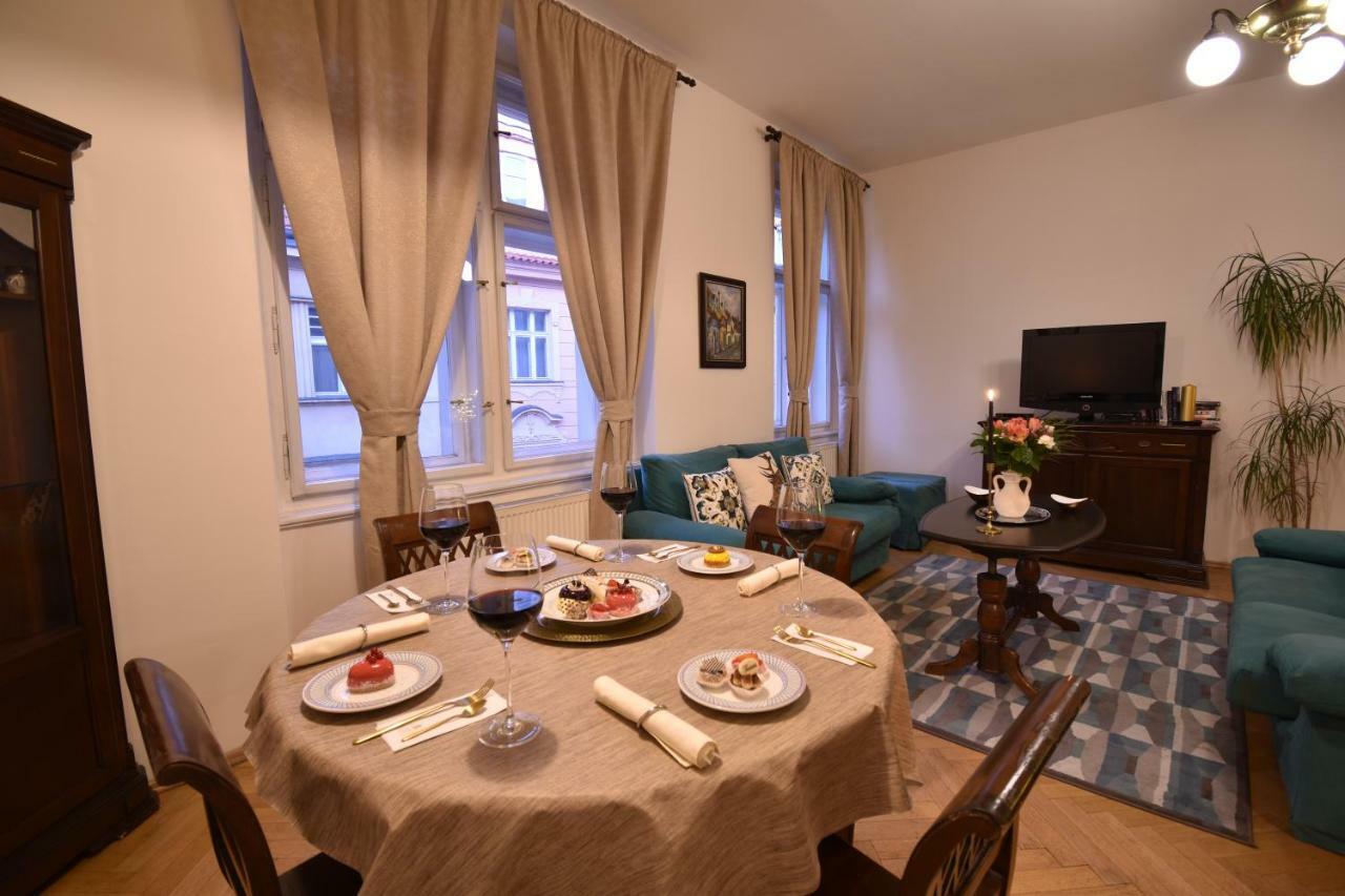Cozy Flat By The Astronomical Clock Apartment Prague Luaran gambar